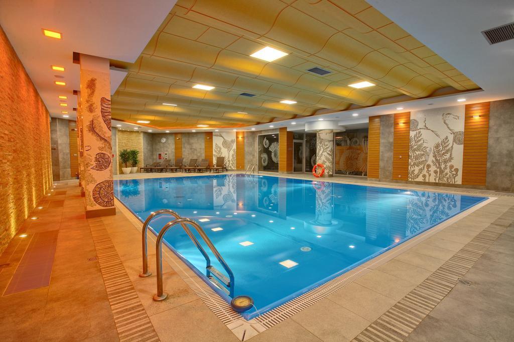 Hotel Perla Bieszczadow Geovita Чорна Екстер'єр фото