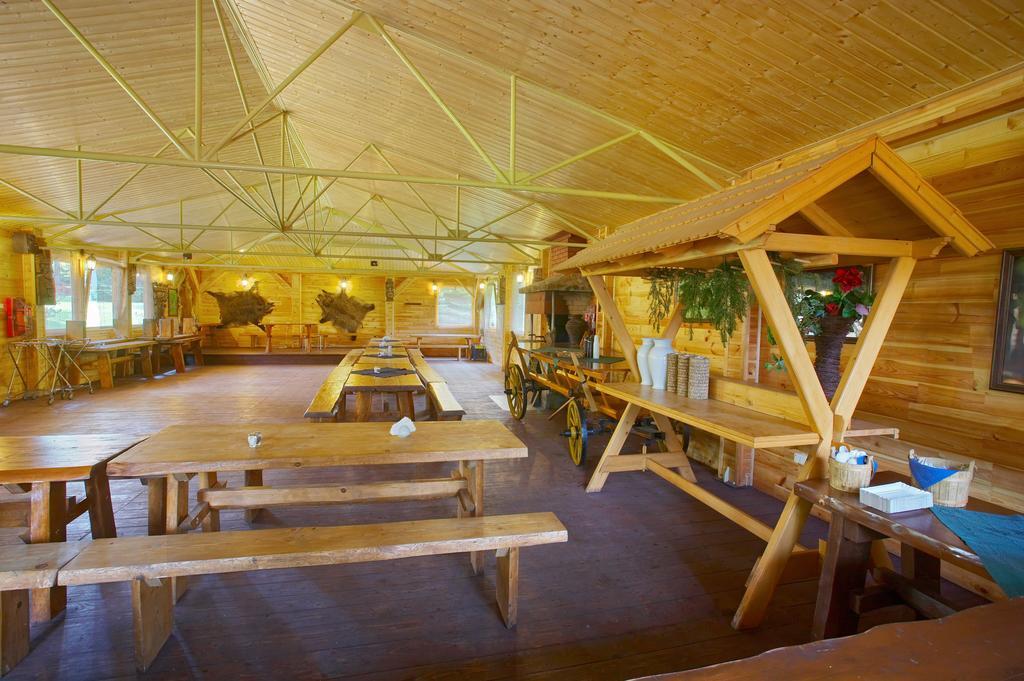 Hotel Perla Bieszczadow Geovita Чорна Екстер'єр фото