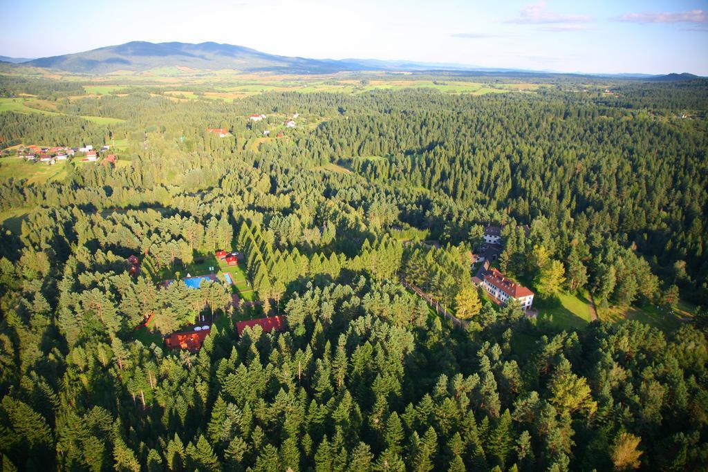 Hotel Perla Bieszczadow Geovita Чорна Екстер'єр фото
